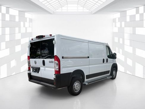 Used 2025 RAM ProMaster 2500 w/ U-Haul Equipment Group FWD image 7