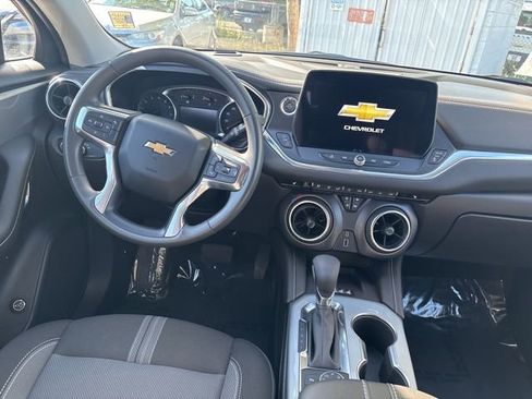 Used 2025 Chevrolet Blazer LT w/ Convenience Package AWD/4WD image 30