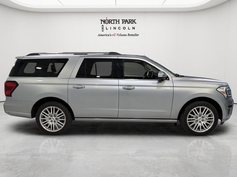 Used 2024 Ford Expedition Max Platinum AWD/4WD image 6