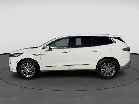 Used 2023 Buick Enclave Essence w/ Experience Buick Package image 3