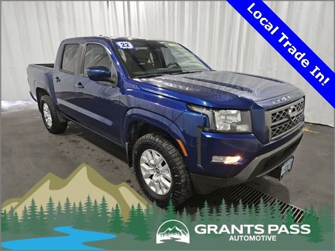 Used 2022 Nissan Frontier SV image 1
