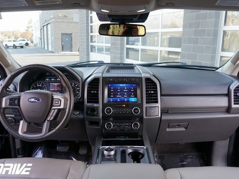 Used 2021 Ford Expedition XLT image 34