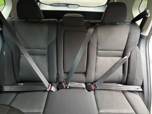 Used 2025 Nissan Rogue SV FWD image 33