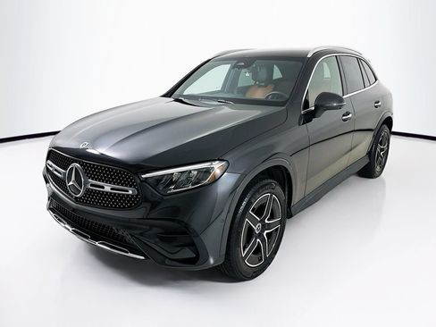 Certified 2026 Mercedes-Benz GLC 300 image 3