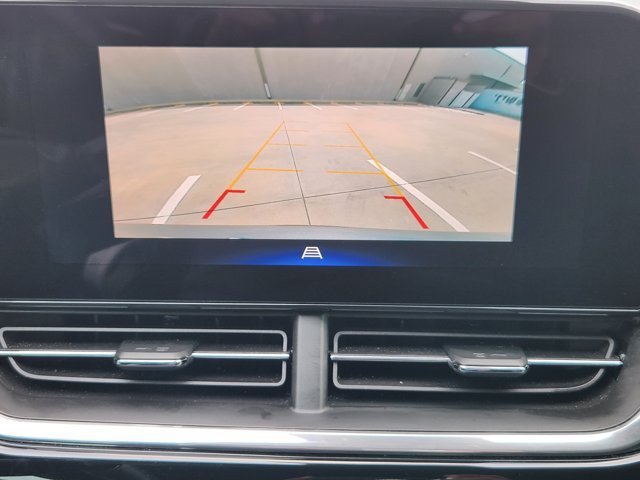 Used 2024 Chevrolet Trax RS w/ Sunroof Package FWD image 15