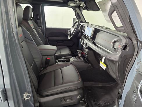 New 2026 Jeep Wrangler Unlimited Rubicon image 34