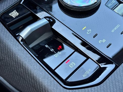 Used 2026 BMW X3 xDrive30 w/ Premium Package image 19