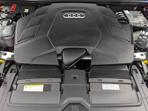 Used 2023 Audi Q8 Premium Plus w/ Premium Plus Package AWD/4WD image 33