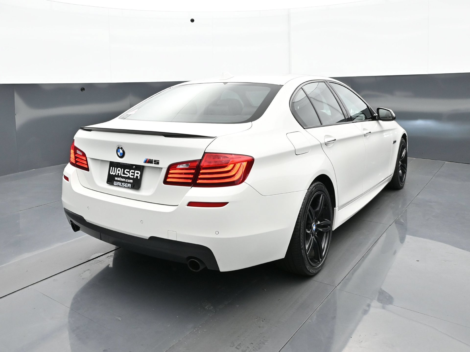 Used 2016 BMW 535i xDrive Sedan AWD/4WD image 6