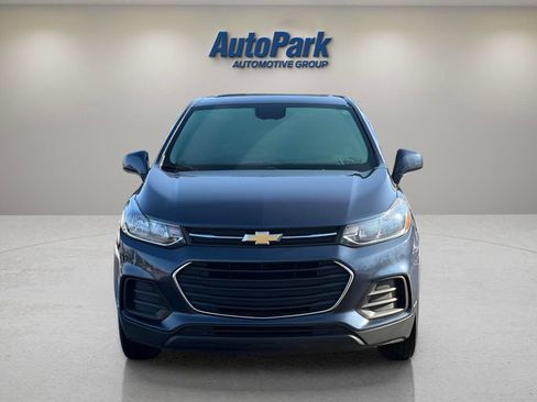 Used 2019 Chevrolet Trax LS w/ Tint and Cruise Package AWD/4WD image 2