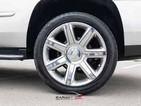 Used 2019 Cadillac Escalade Luxury image 12