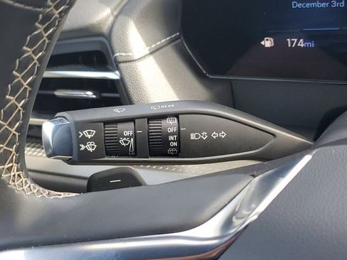 Certified 2025 Chevrolet Traverse LT image 27