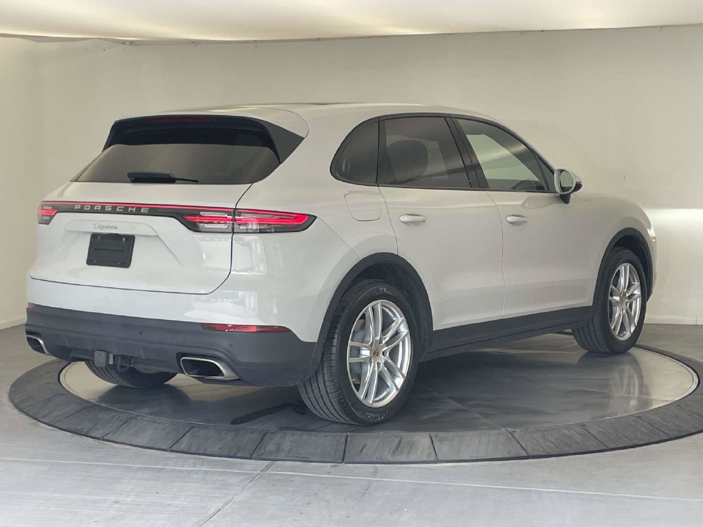 Certified 2023 Porsche Cayenne AWD/4WD image 7