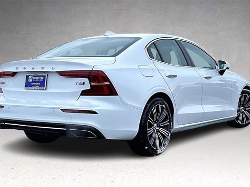 Used 2021 Volvo S60 T6 Inscription image 6