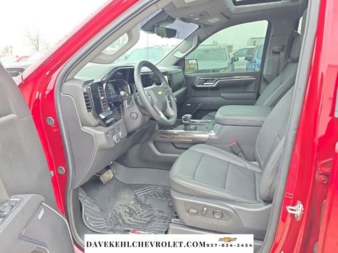 Used 2025 Chevrolet Silverado 1500 LTZ w/ LTZ Premium Package image 17