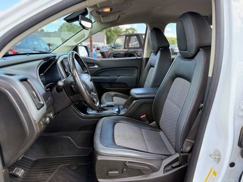 Used 2019 Chevrolet Colorado Z71 AWD/4WD image 12