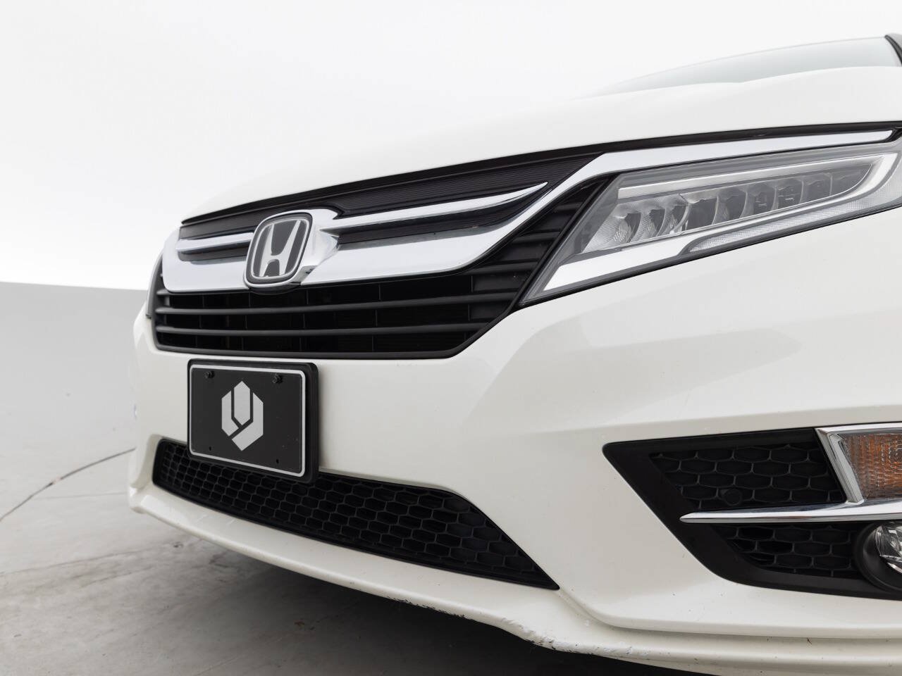 Used 2018 Honda Odyssey Touring image 15