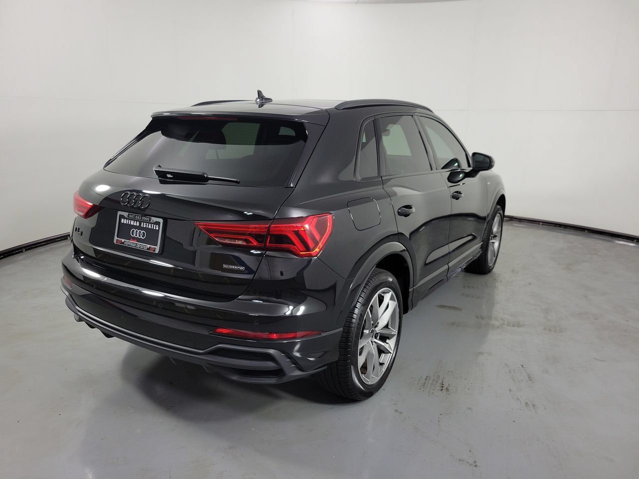 Used 2024 Audi Q3 2.0T Premium AWD/4WD image 5