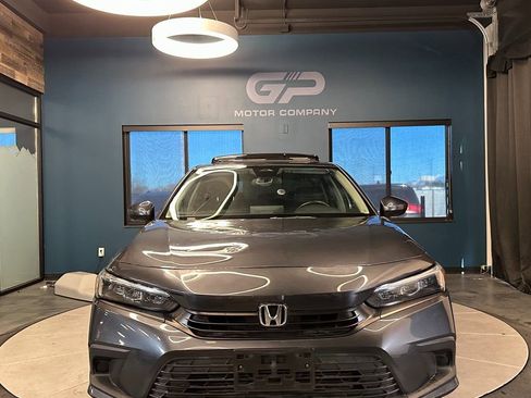 Used 2022 Honda Civic EX image 8