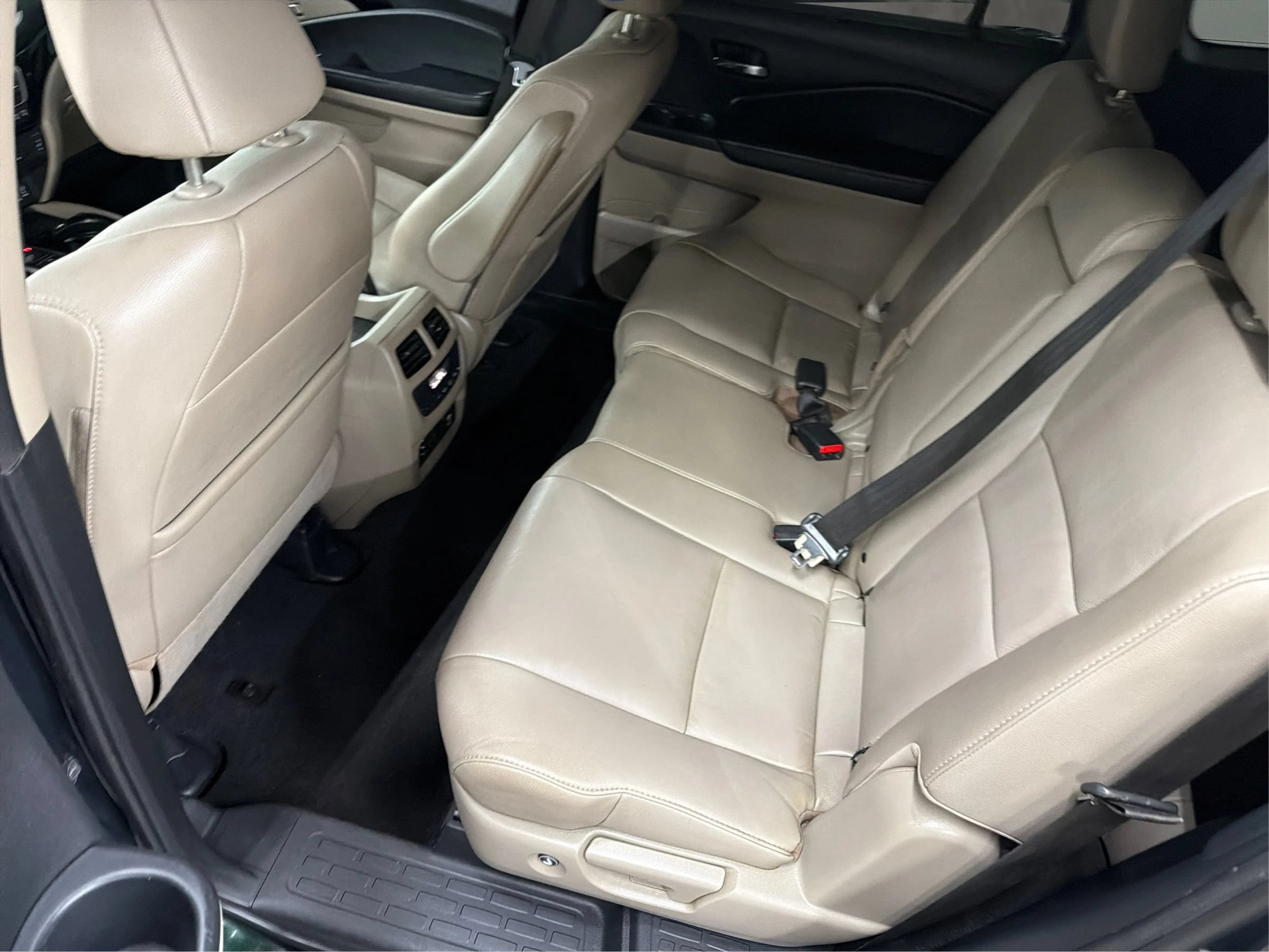 Used 2017 Honda Pilot Touring image 29