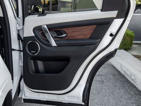 Used 2024 Land Rover Discovery Sport S image 26