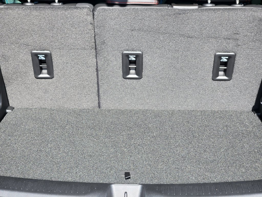 New 2027 Chevrolet Bolt RS w/ Technology Package FWD image 12