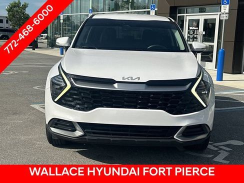 Used 2024 Kia Sportage EX FWD image 3
