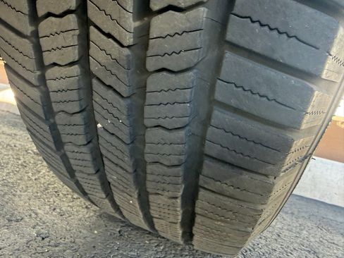 Used 2018 Toyota Tacoma TRD Sport w/ Technology Package image 11