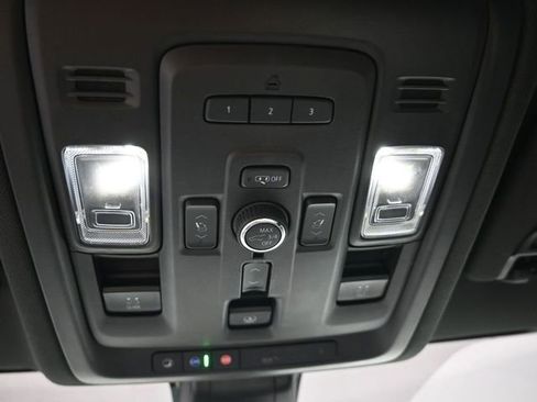 Used 2021 Chevrolet Tahoe High Country image 36