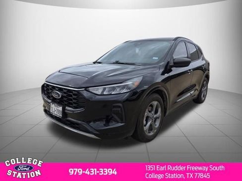 Used 2023 Ford Escape ST-Line w/ Tech Pack #1 image 3
