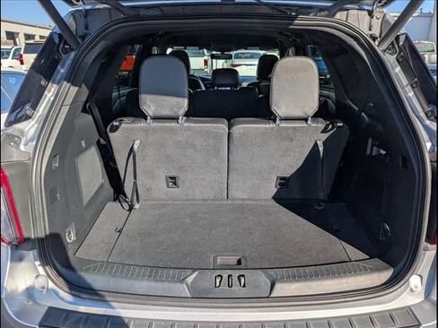 Used 2023 Ford Explorer ST-Line image 19