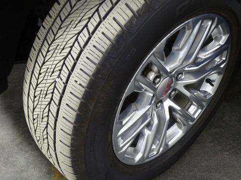 Used 2022 GMC Yukon SLT w/ SLT Luxury Package image 43