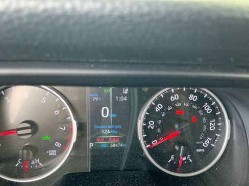 Used 2020 Toyota RAV4 XLE w/ Convenience Package image 11