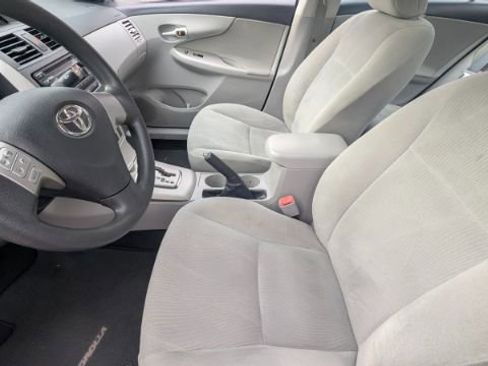 Used 2012 Toyota Corolla LE image 16