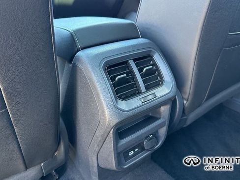 Used 2022 Volkswagen Tiguan SE R-Line image 33