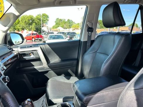 Used 2021 Toyota 4Runner Limited AWD/4WD image 30