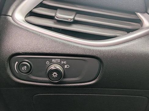 Used 2024 Chevrolet Malibu LT FWD image 16