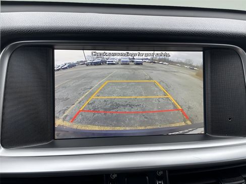 Used 2020 Kia Optima S image 28