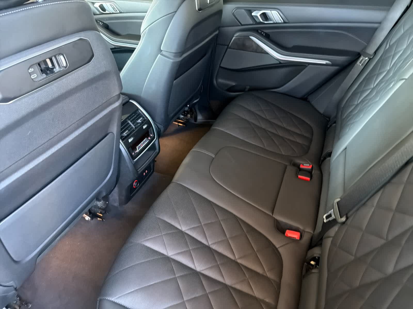 Used 2024 BMW X5 sDrive40i RWD image 4