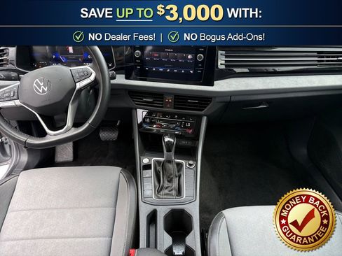 Used 2025 Volkswagen Jetta SE image 17