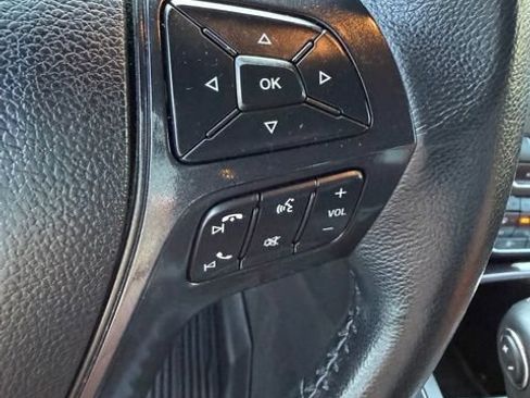 Used 2019 Ford Explorer XLT w/ Equipment Group 202A AWD/4WD image 21