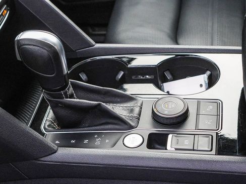 Used 2021 Volkswagen Atlas SEL Premium image 27