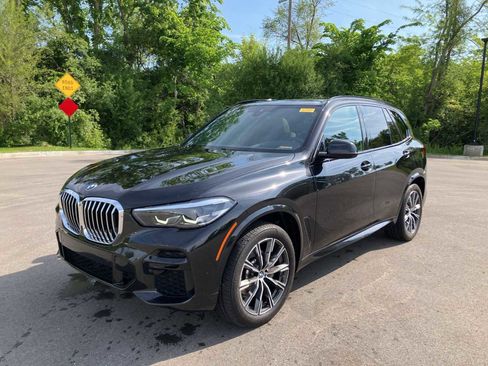 Certified 2023 BMW X5 xDrive40i w/ M Sport Package AWD/4WD image 2
