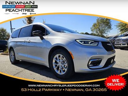 New 2026 Chrysler Pacifica Limited