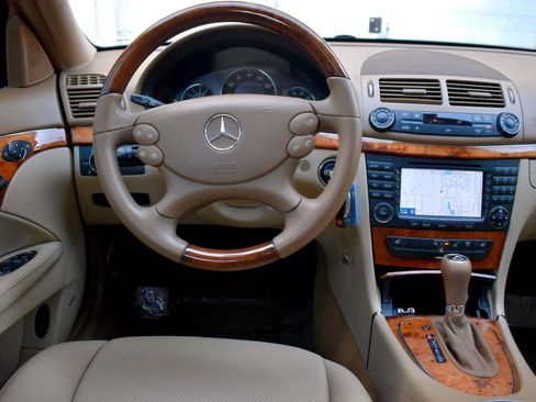 Used 2008 Mercedes-Benz E 350 4MATIC Wagon image 13