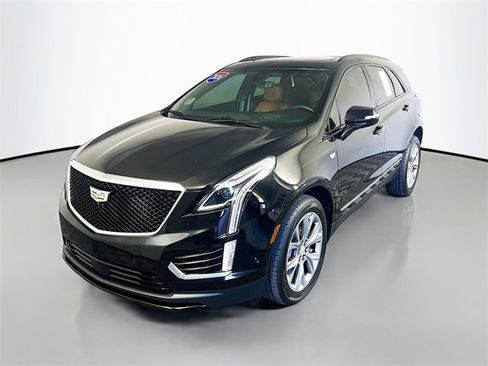 Used 2020 Cadillac XT5 Sportv image 3