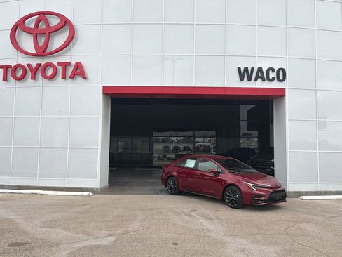 New 2026 Toyota Corolla SE image 1