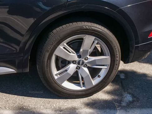 Used 2018 Audi Q5 Premium Plus w/ Premium Plus Package image 8