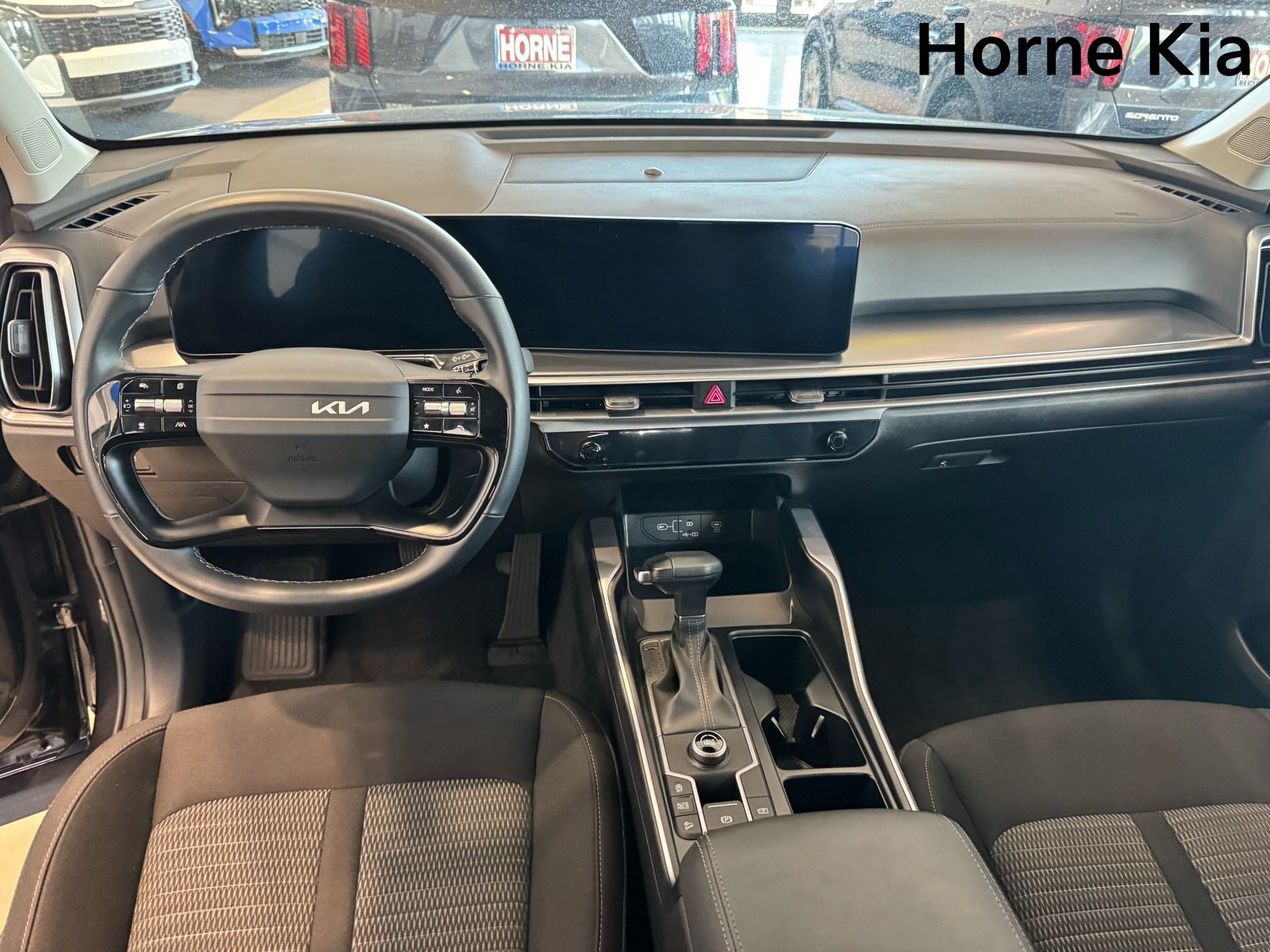 New 2026 Kia Sorento LX FWD image 12