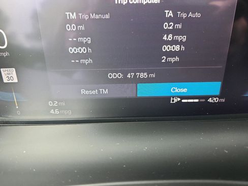 Used 2023 Volvo XC60 B5 Plus image 23